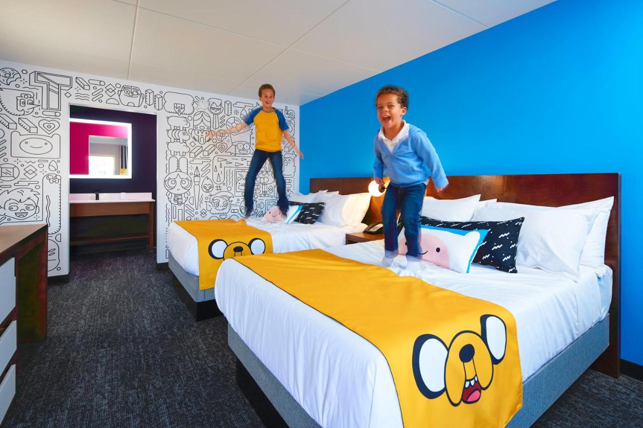 Cartoon Network Hotel Smoketown (Lancaster County)